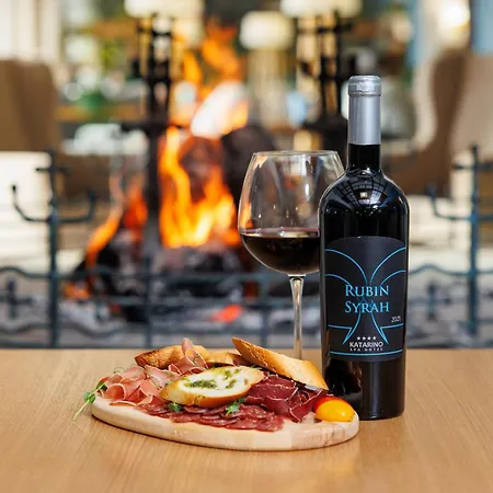 Ξενοδοχείο Katarino 5*