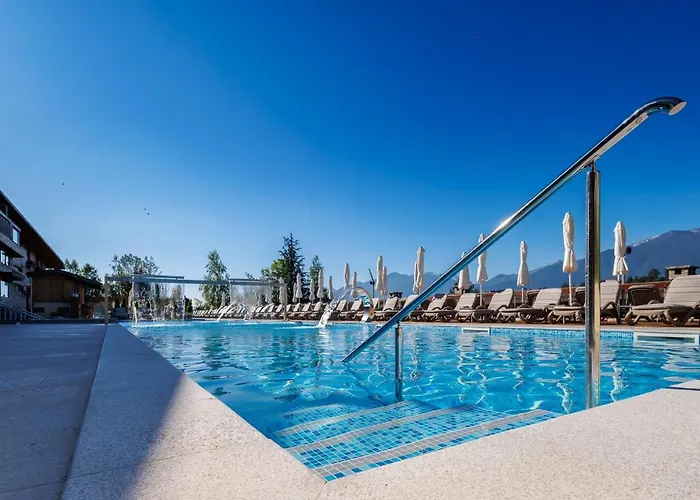 Katarino מלון בנסקו