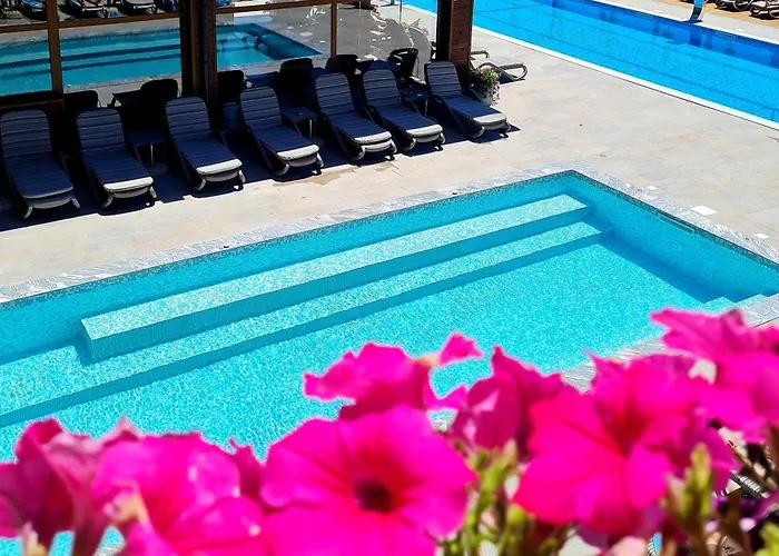 Хотел катарино