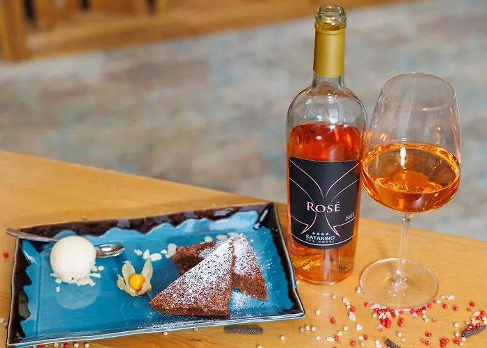 Хотел катарино 5*